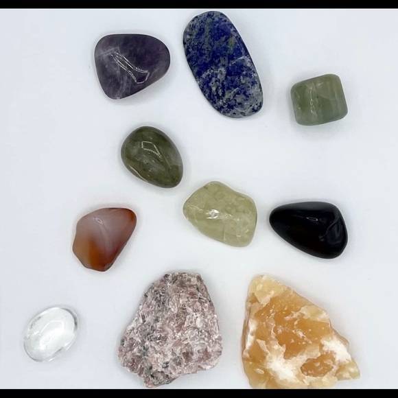 Crystals set Chakra Stones 10 Beginner Kit in Gift Box - Picture 5 of 6